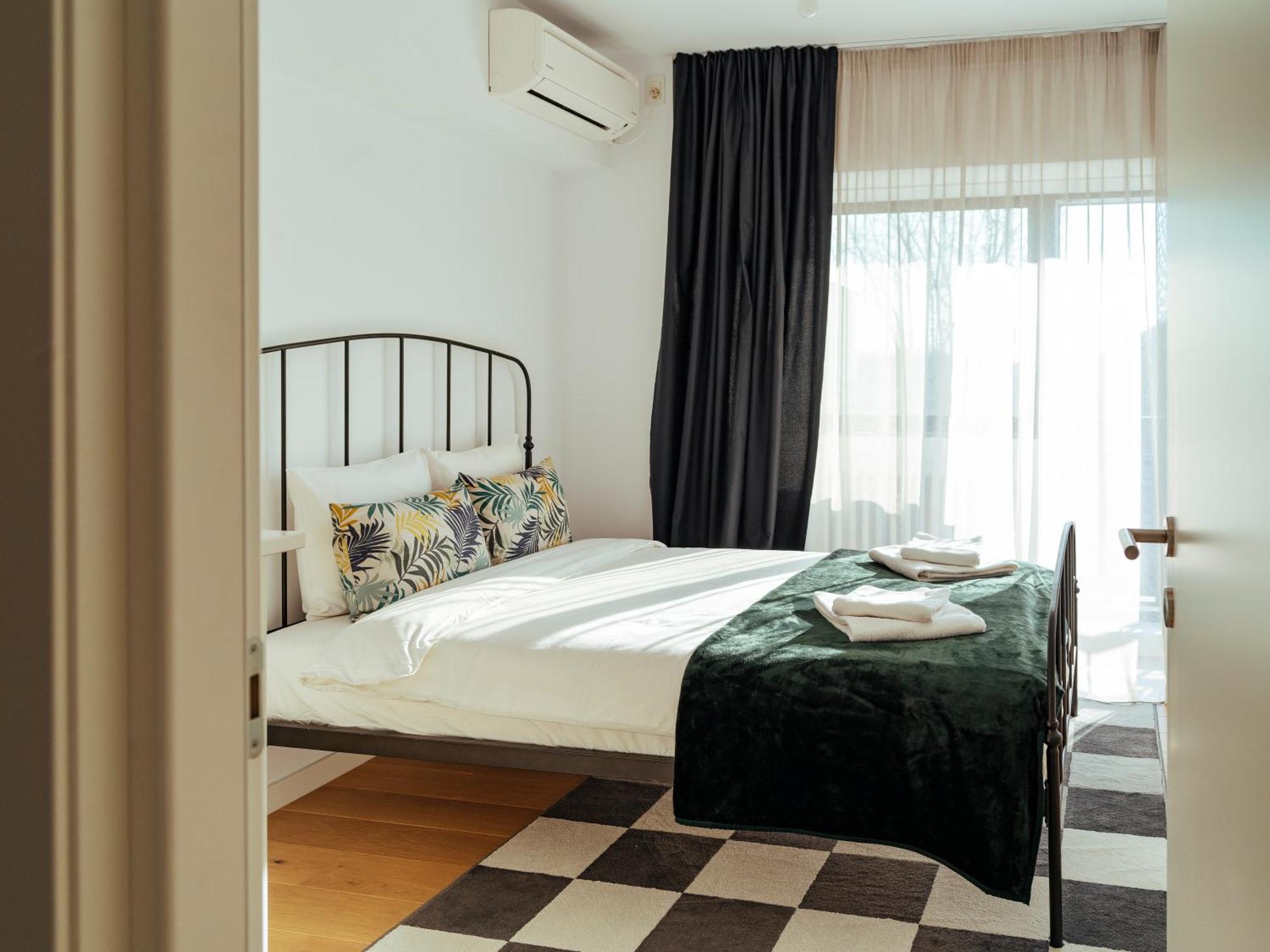 Central Modern Design Apartment Bukarest Eksteriør billede