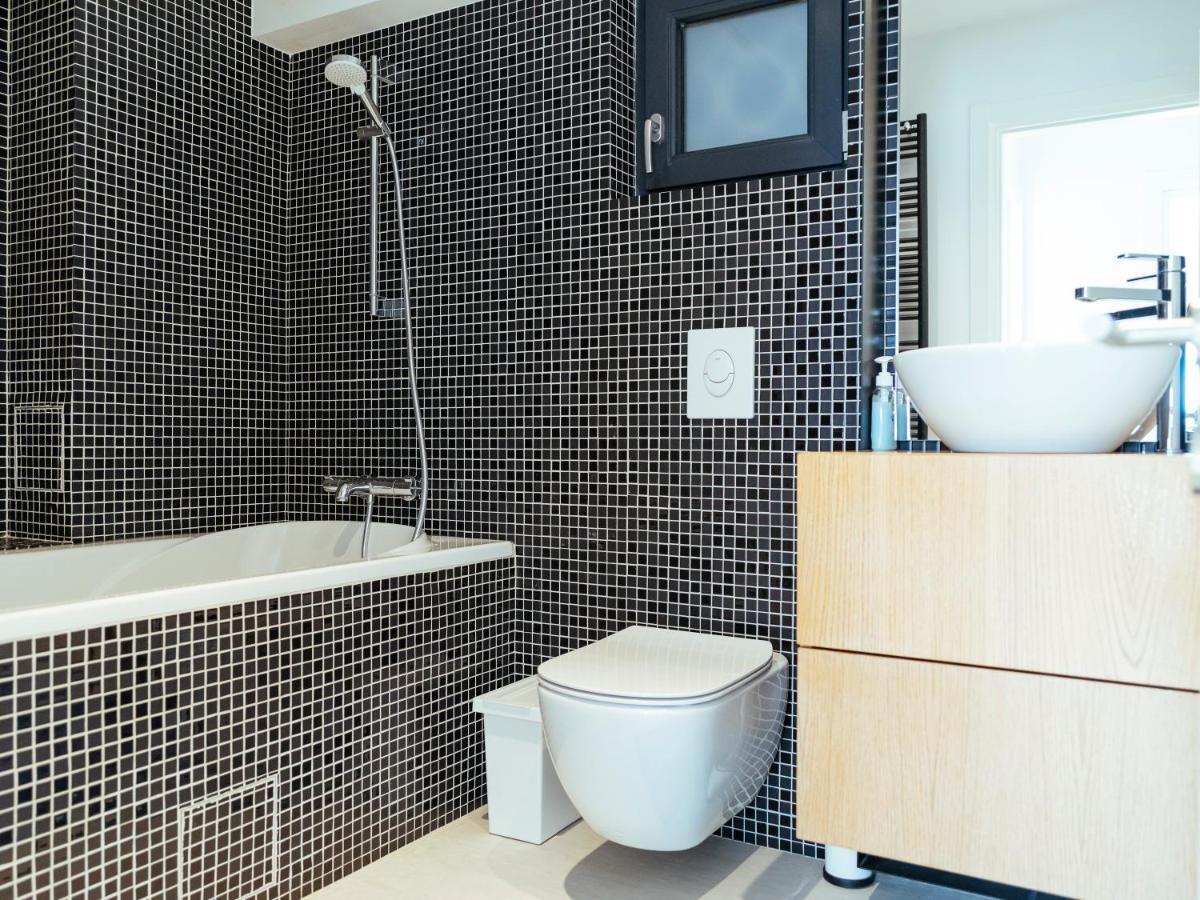 Central Modern Design Apartment Bukarest Eksteriør billede