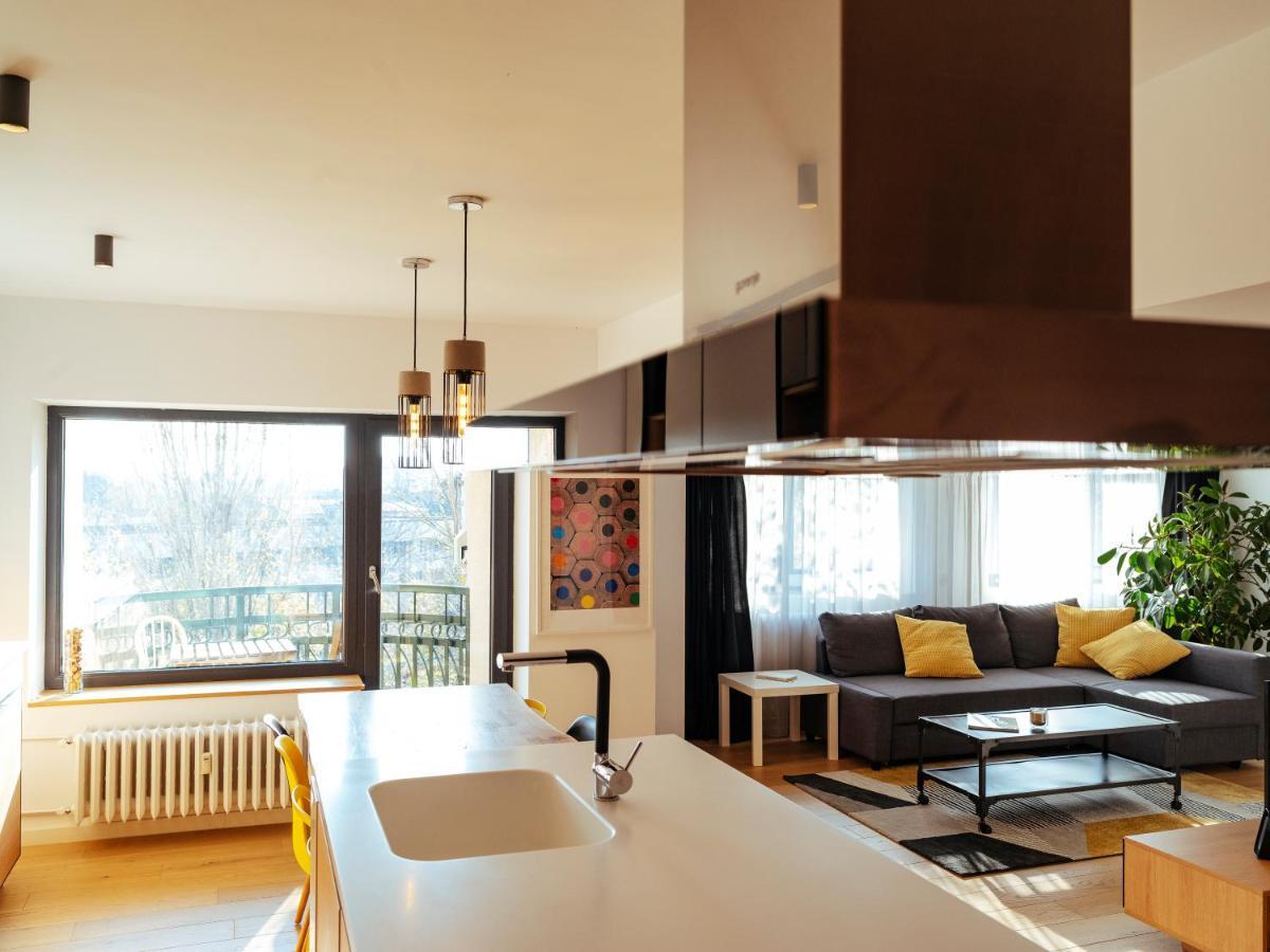Central Modern Design Apartment Bukarest Eksteriør billede