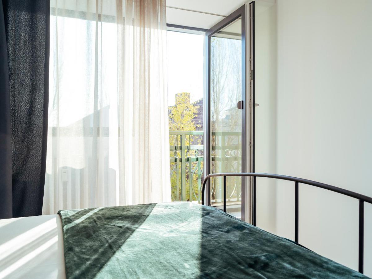 Central Modern Design Apartment Bukarest Eksteriør billede