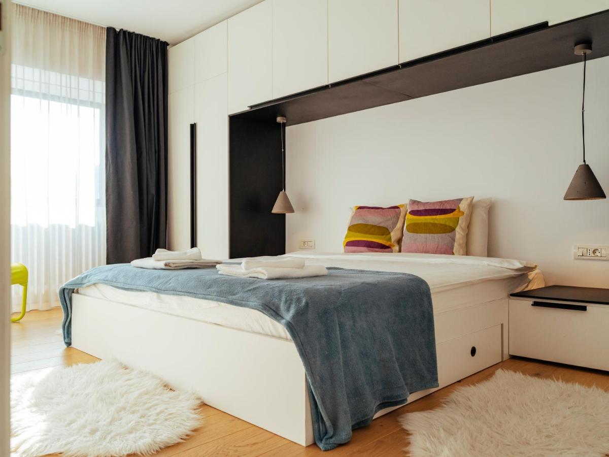 Central Modern Design Apartment Bukarest Eksteriør billede