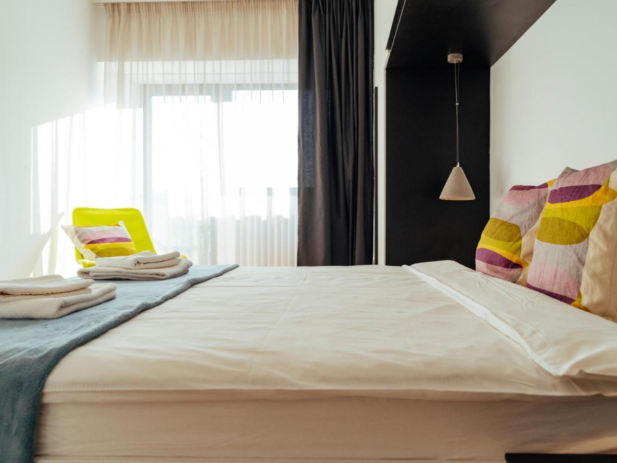 Central Modern Design Apartment Bukarest Eksteriør billede