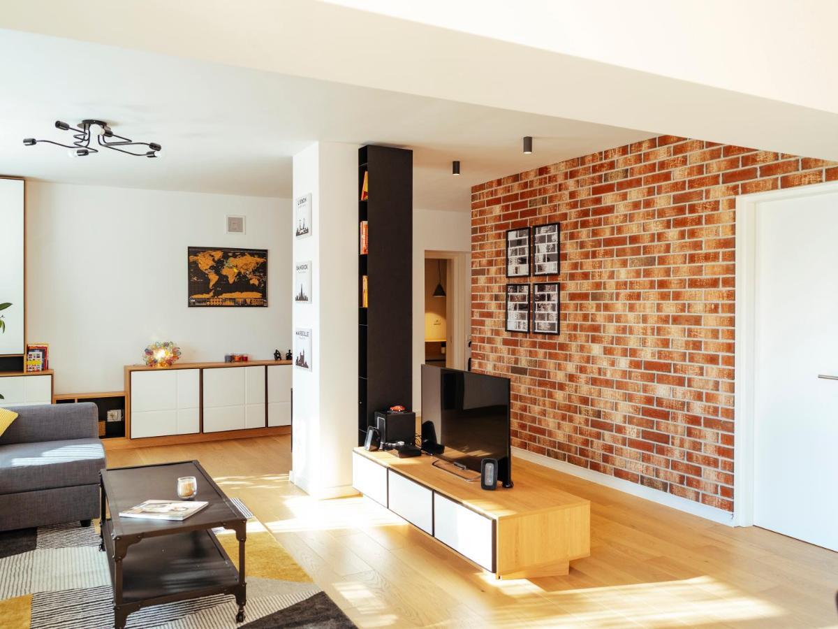 Central Modern Design Apartment Bukarest Eksteriør billede
